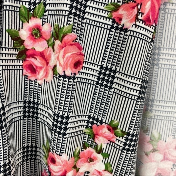 FRUMOS Plaid Floral Open Front Long Sleeve Cardigan Medium - Picture 6 of 11